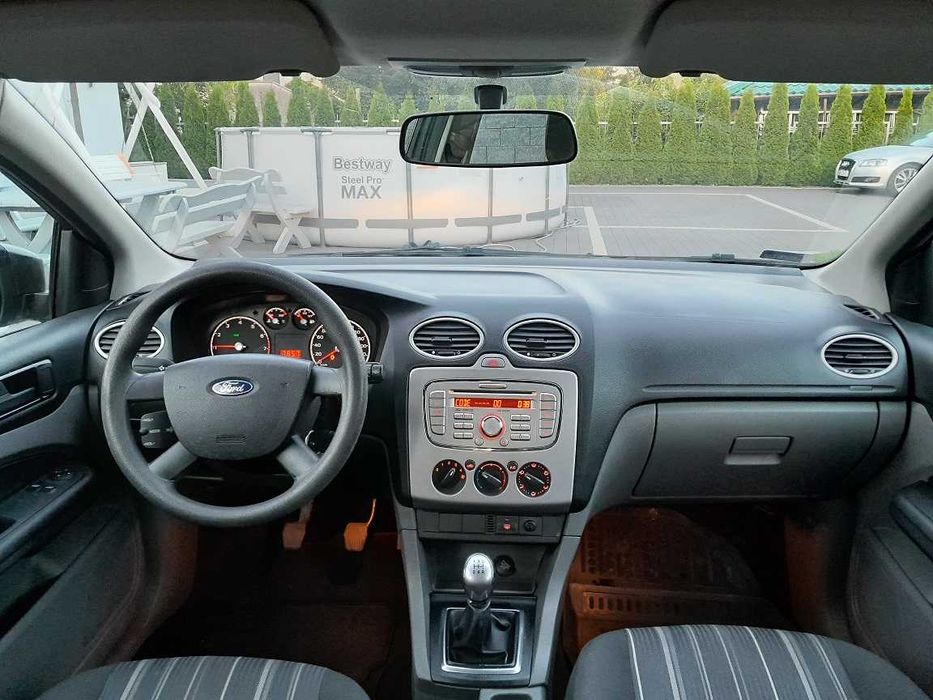 Ford Focus Lift  1,6 benzyna