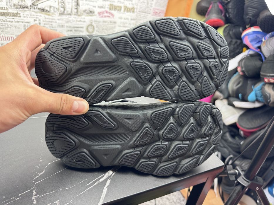Кросівки Hoka One One Clifton 9 Youth / Розмір 36