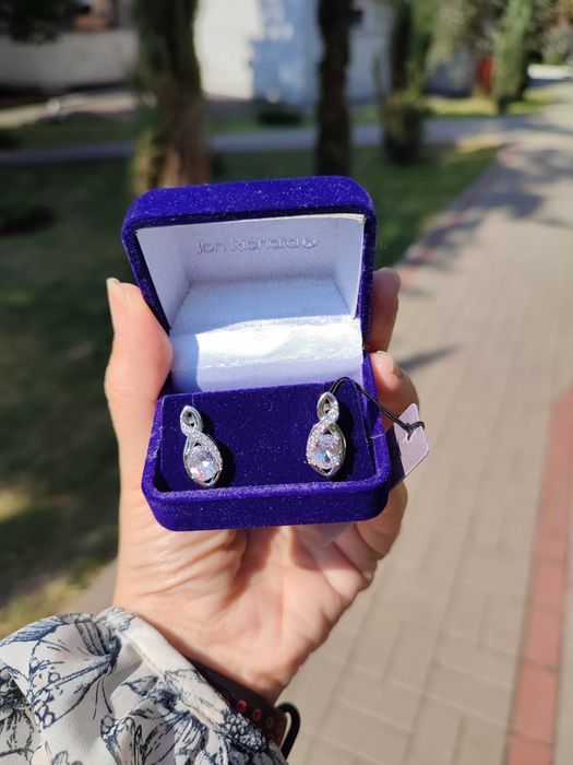 Вишукані сережки від Jon Richard