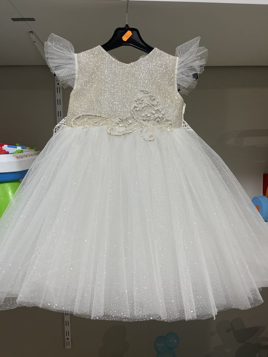 сукня біла ,новий рік,свято ,пишна,сніжинка