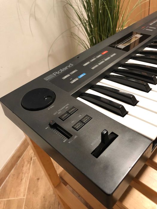 Roland Alfa Juno 1 Syntezator analogowy unikat stan kolekcjonerski