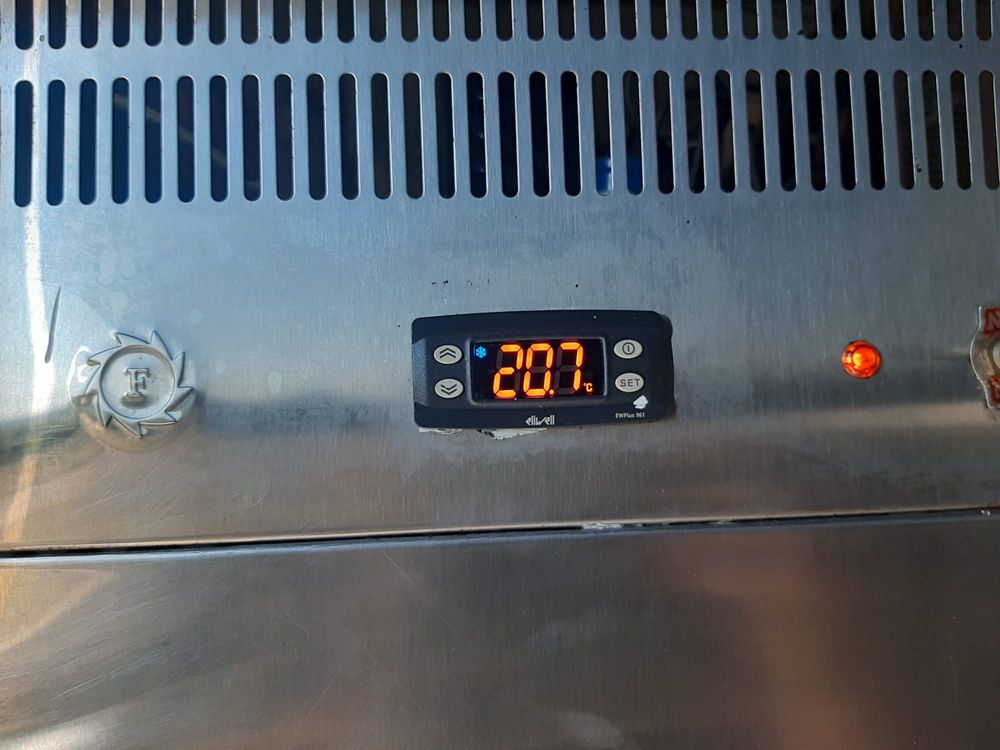 Camâra ou armario frigorifico em inox
