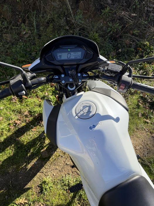 Honda Cbf 125 com muito poucos Km!