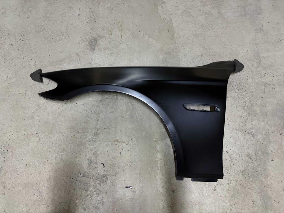 Крило BMW F10 / F11 2010-2017 год Алюміній + герметик