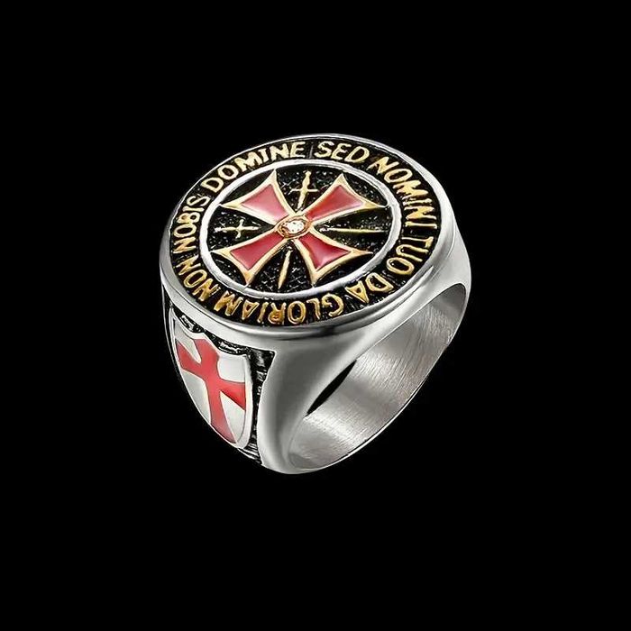 Мужское кольцо с красным крестом