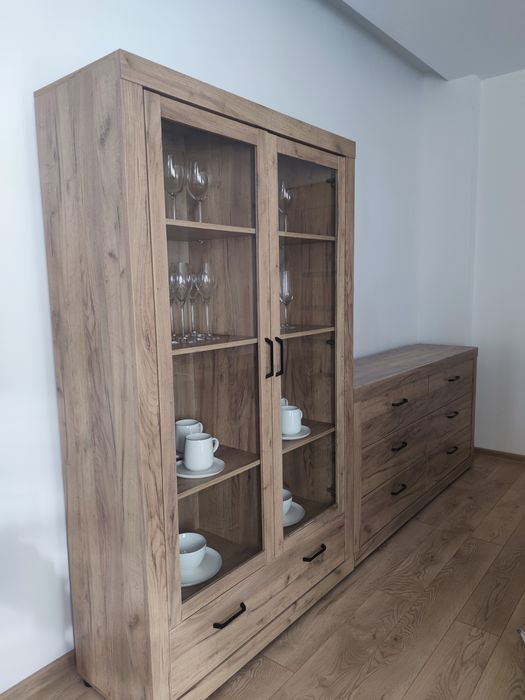 Witryna LINTRUP 2 drzwi kolor naturalny dąb dziki firmy JYSK