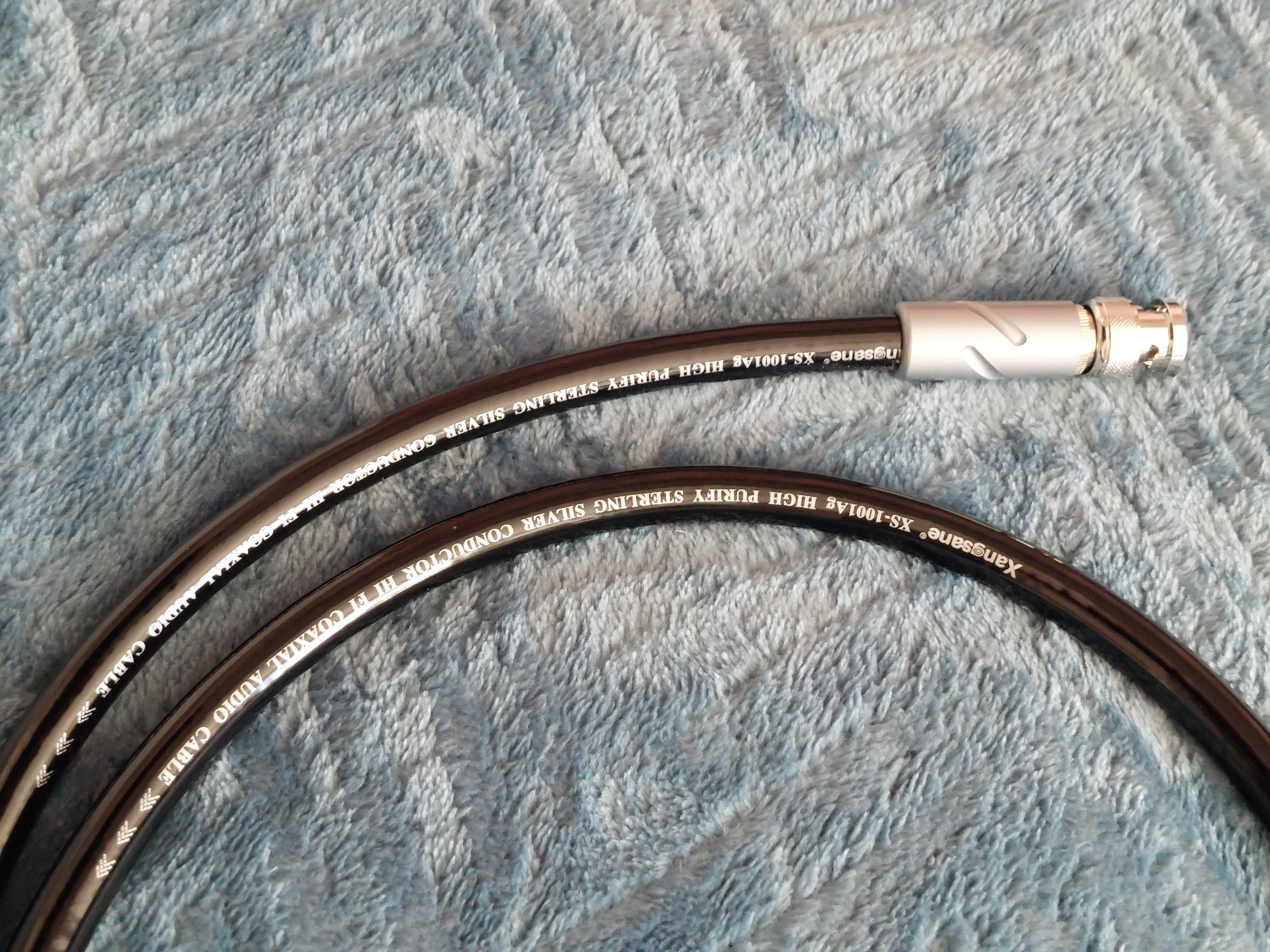 Srebrny kabel cyfrowy  Xangsane XS1001Ag z wtykami BNC75 Monosaudio.