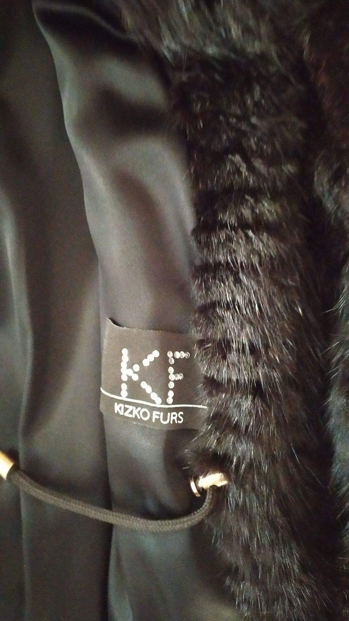 Шуба від Kizko furs.