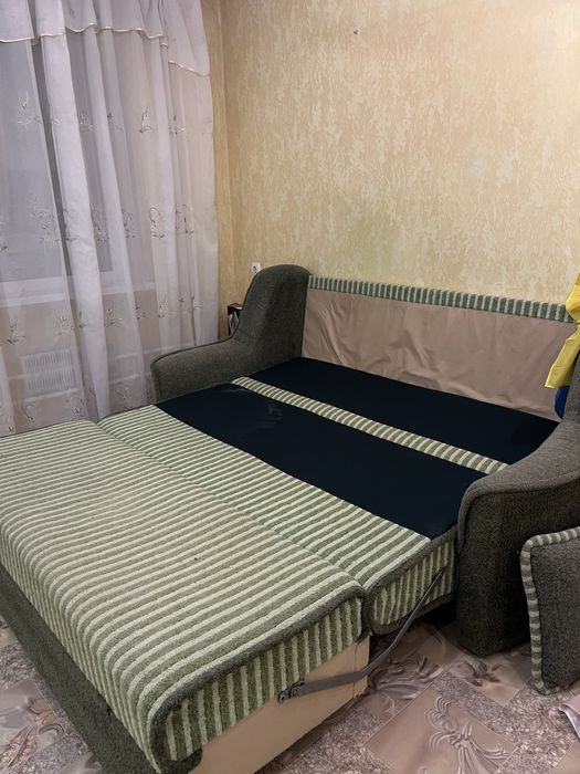 Диван б/у , в хорошому стані