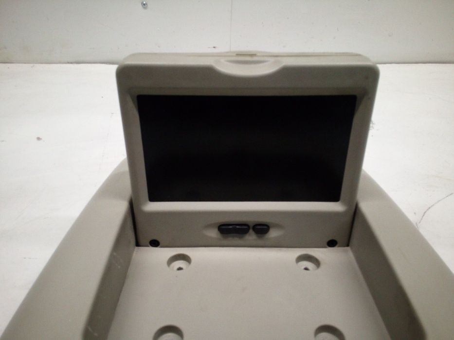 CHRYSLER Grand Voyager monitor DVD 04-07 rok