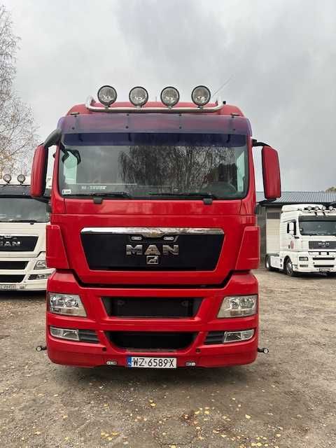 Ciągnik siodłowy zadbany