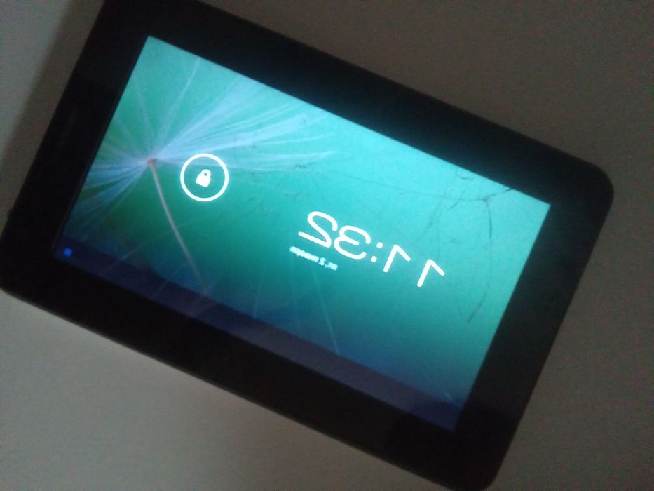 Планшет під ремонт