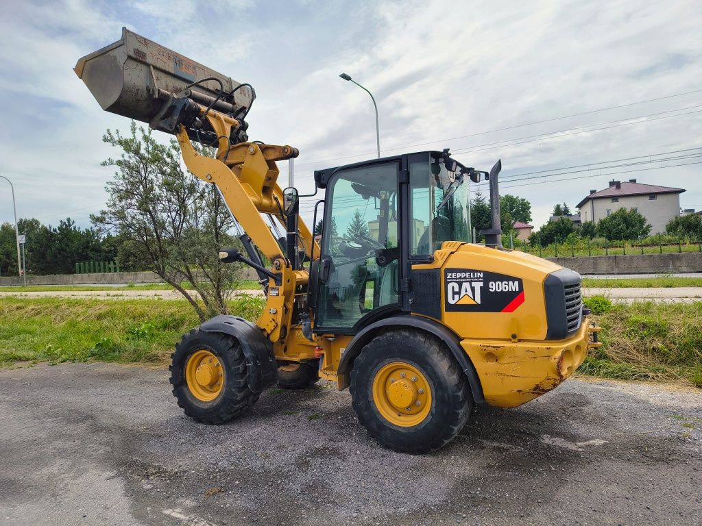 Ładowarka Cat 906M rok 2016 Liebherr