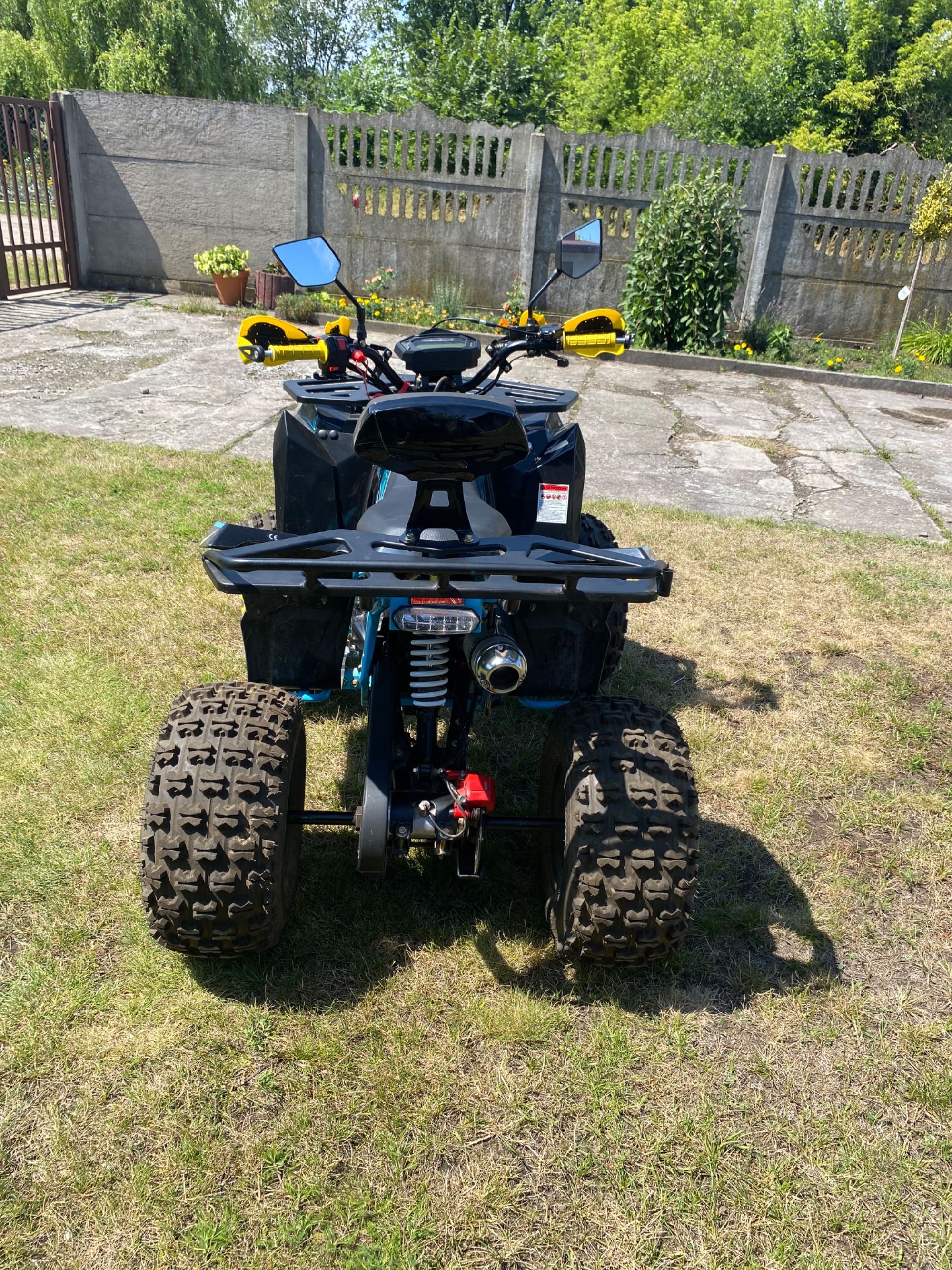 Quad Apollo Commander 125
