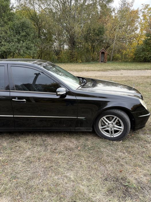 Продам Mercedes-Benz W211