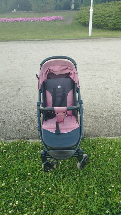 Коляска прогулочна дитяча в гарному стані
