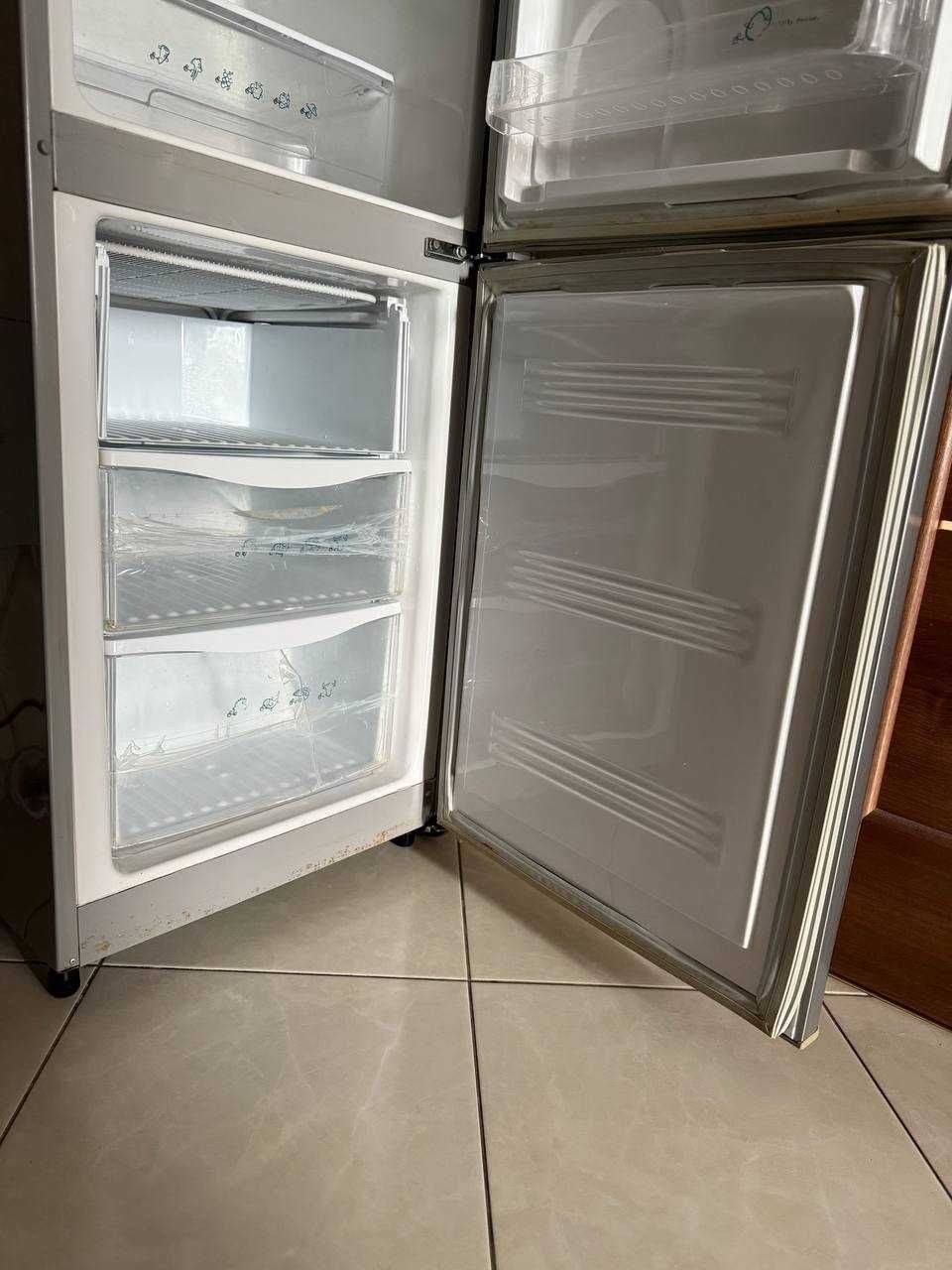 Холодильник б у samsung rl28dbsw/si