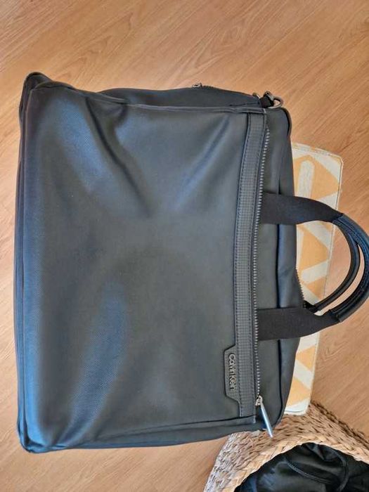Mochila/ Pasta Calvin Klein