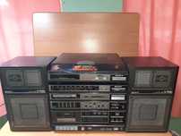 Музыкальный центр SONY HST 700 с проигрывателем для пластинок.
