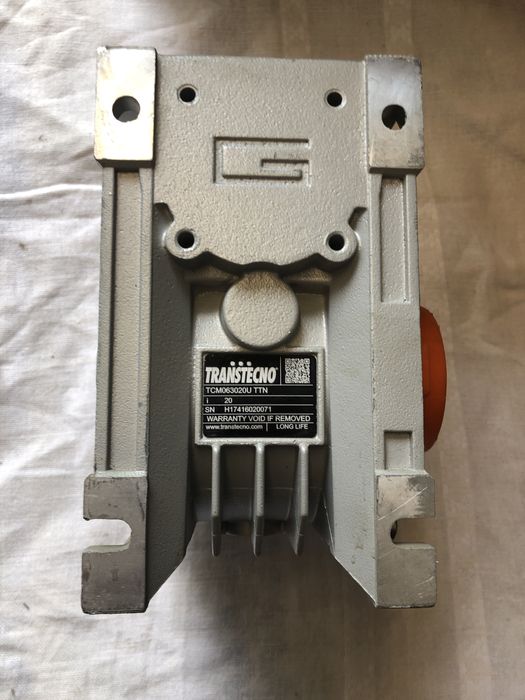 Reduktor ślimakowy w obudowie 63:20