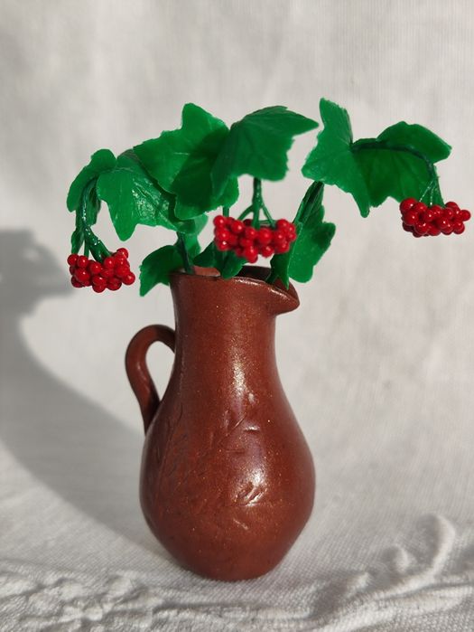 Калина у глечику