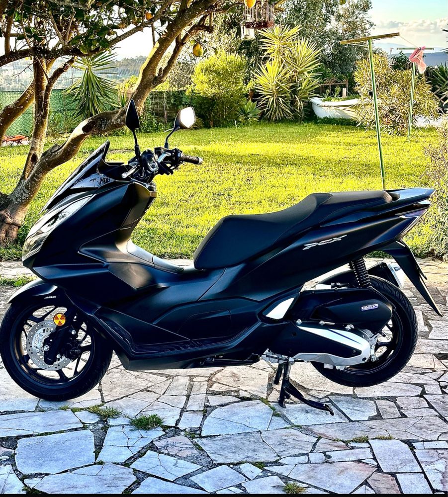 Honda PCX 2024 com apenas 1100km Como Nova
