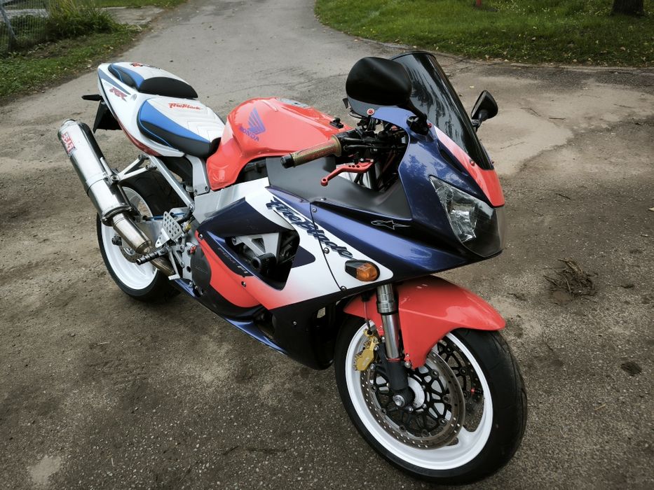Honda CBR 929 wtrysk nowe opony