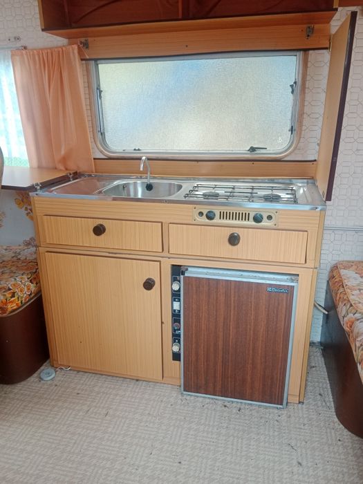 Przyczepa kempingowa składana Esterel Zabytkowa 48 lat