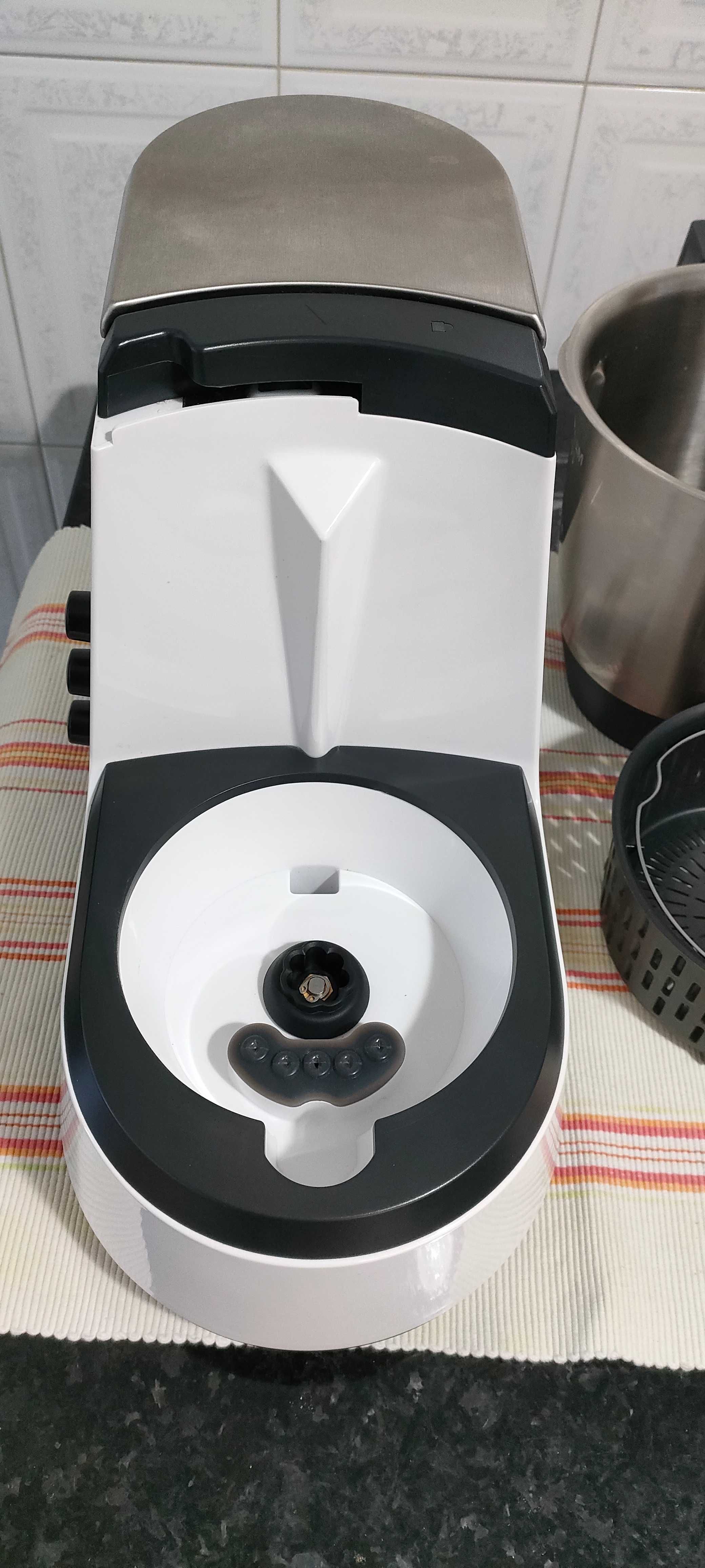 Robot  Silver Crest