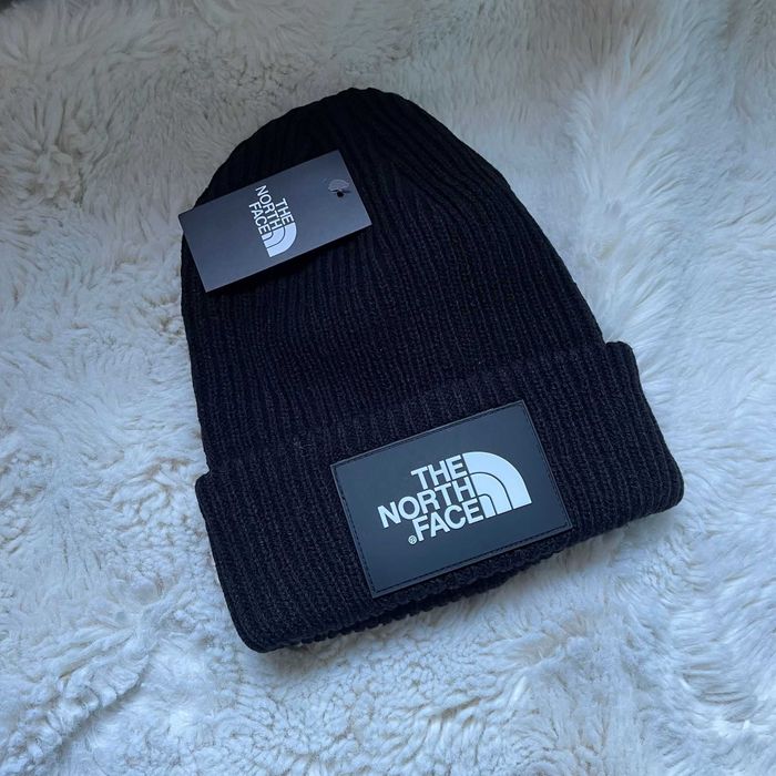 Kispos North Face Preto + Oferta Gorro ( M )