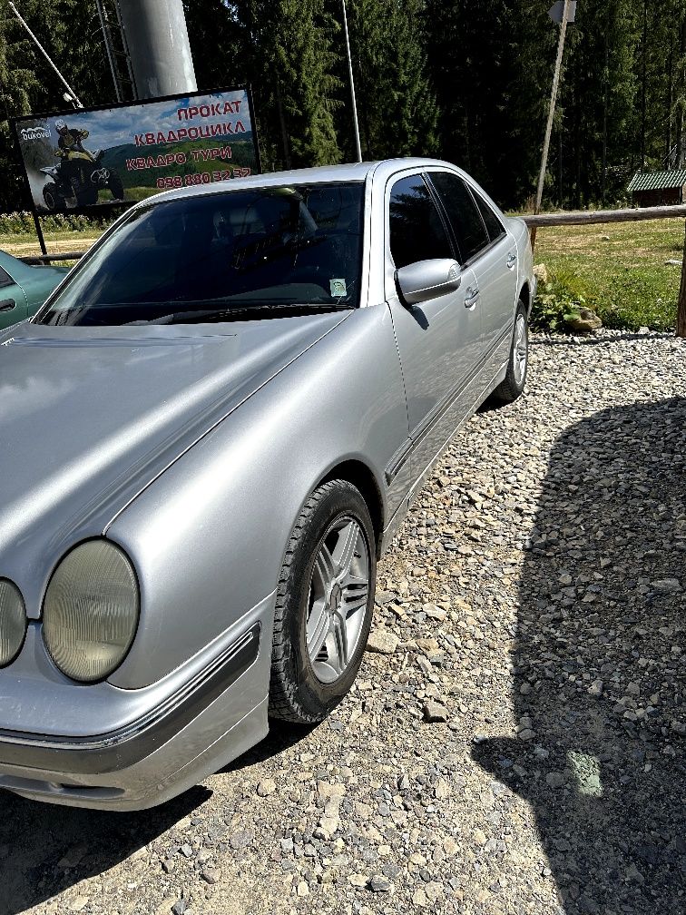 Mercedes Benz W210