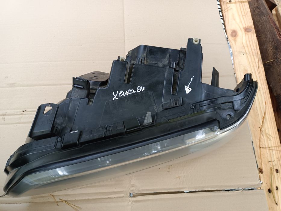 Komplet lamp przód przednie xenon BMW X5 e53 lift Europa