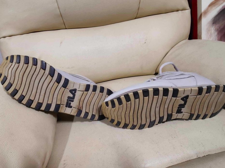 Sapatilhas cinzentas Fila tam. 42