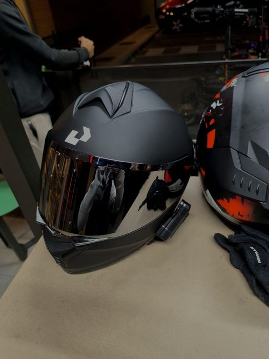 Capacete de moto e extras