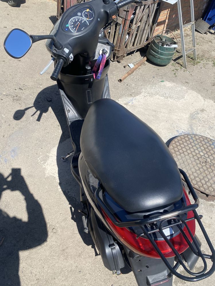 Скутер Yamaha Axis