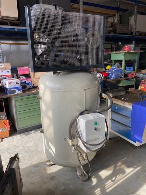 Kompresor Schneider, sprężarka , 11 bar, 5,5 KW,960l/min