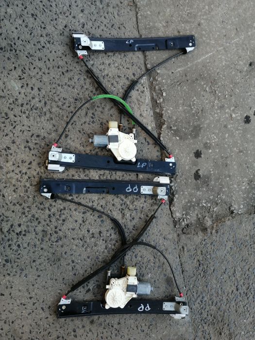 Podnośnik silniczek szyby przód przedniej Ford Mondeo mk4