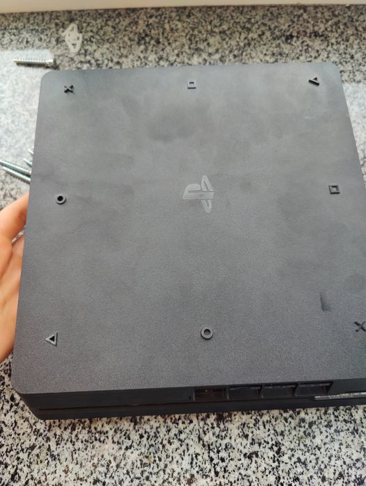 Sony playstation 4 slim 1Tb