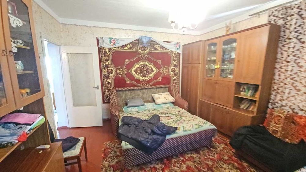 Капітальний цегляний будинок поруч з центром м. Баришівка Є ВІДЕООГЛЯД