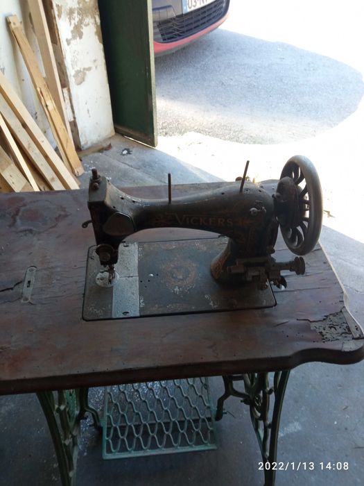 Máquina de costura antiga