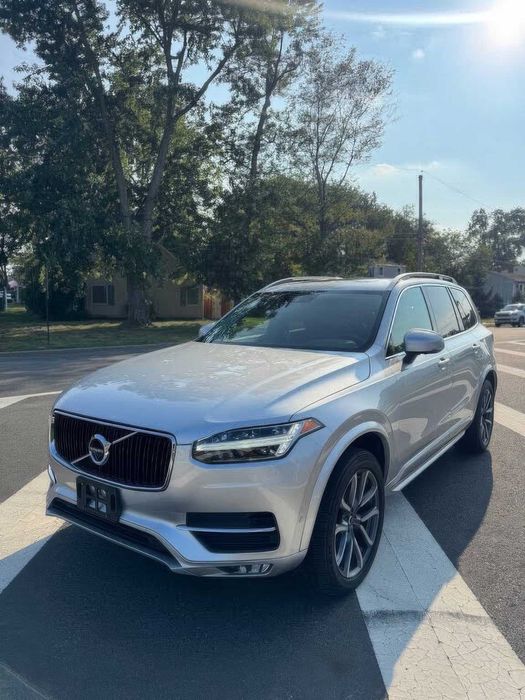 Volvo XC90 T5 Momentum 7-Passenger      2018