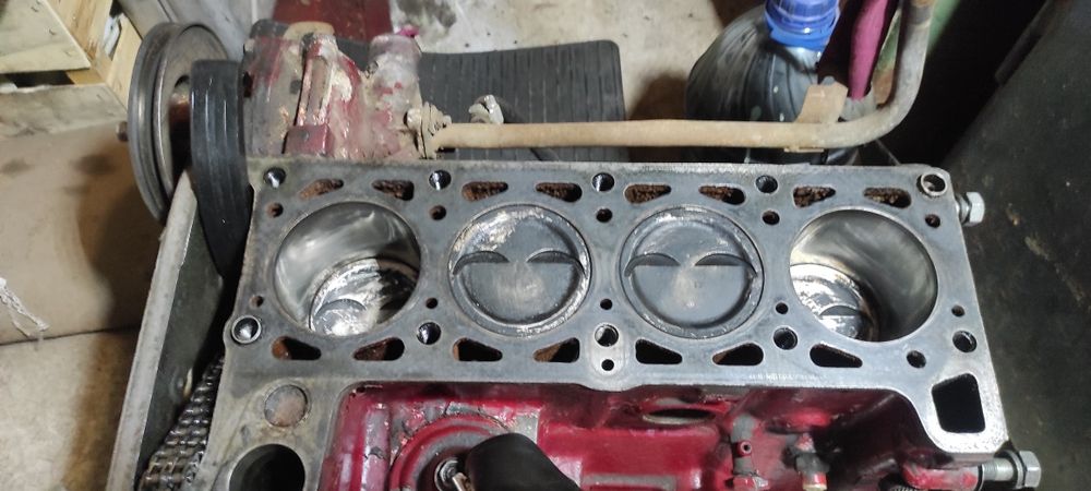 Продам низ двигуна Ваз 2101.