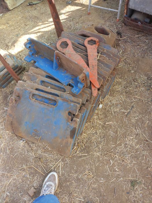 Pesos Ford trator