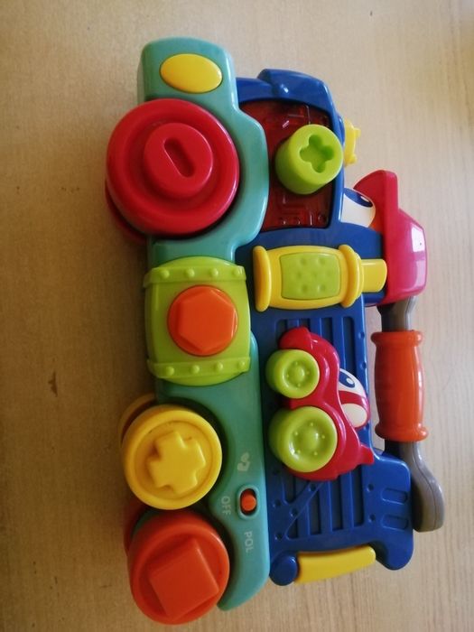 Interaktywne auto mechanik.