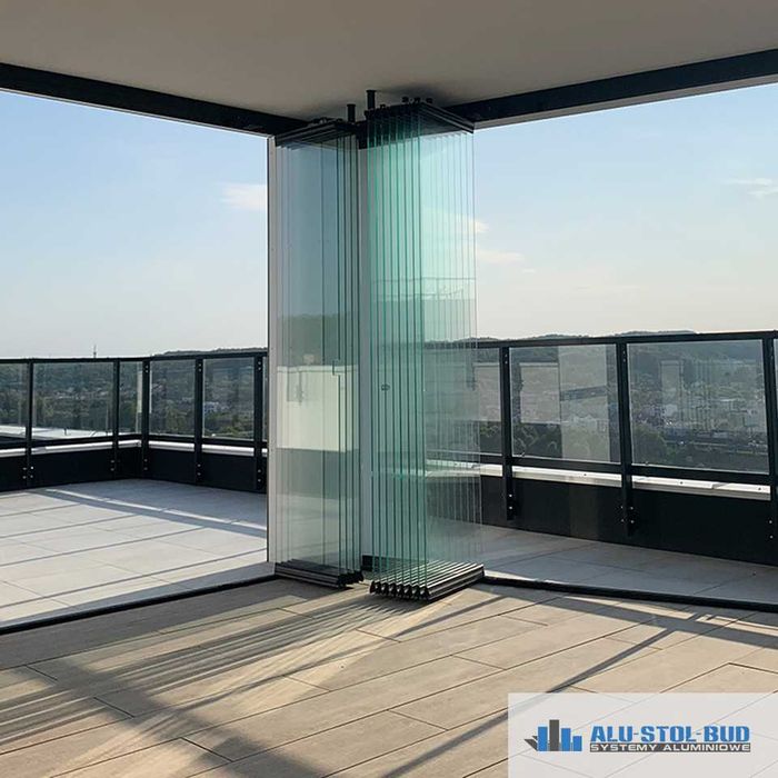 Nowoczesna zabudowa balkonu, tarasu, ogród zimowy, Kościerzyna