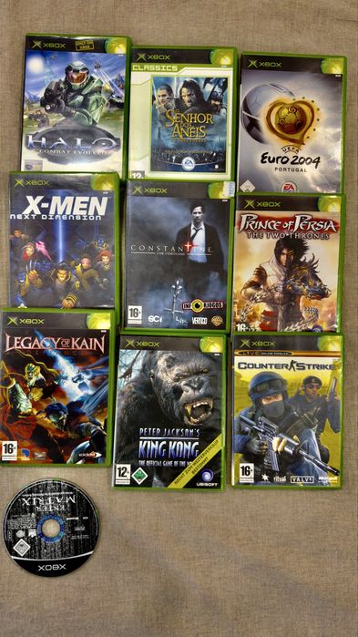 XBOX Clássica + comandos + Jogos (em ótimo estado)