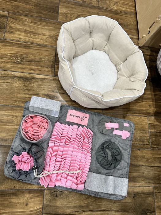 Zestaw zabawek legowisko oraz mata wechowa dla kociaka kota