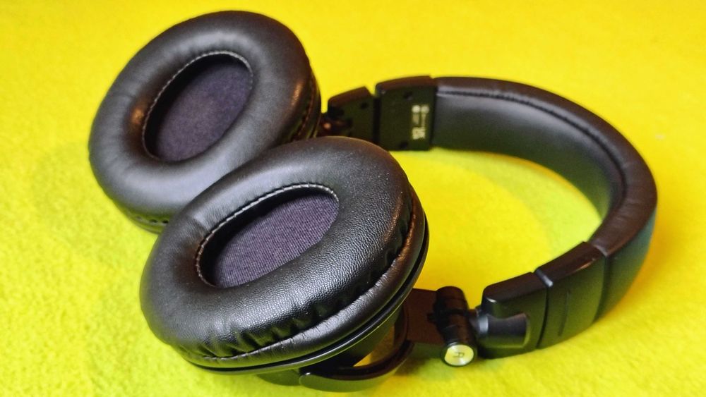 Audio-Technica ATH-M50xBT2. Бездротові блютуз навушники.