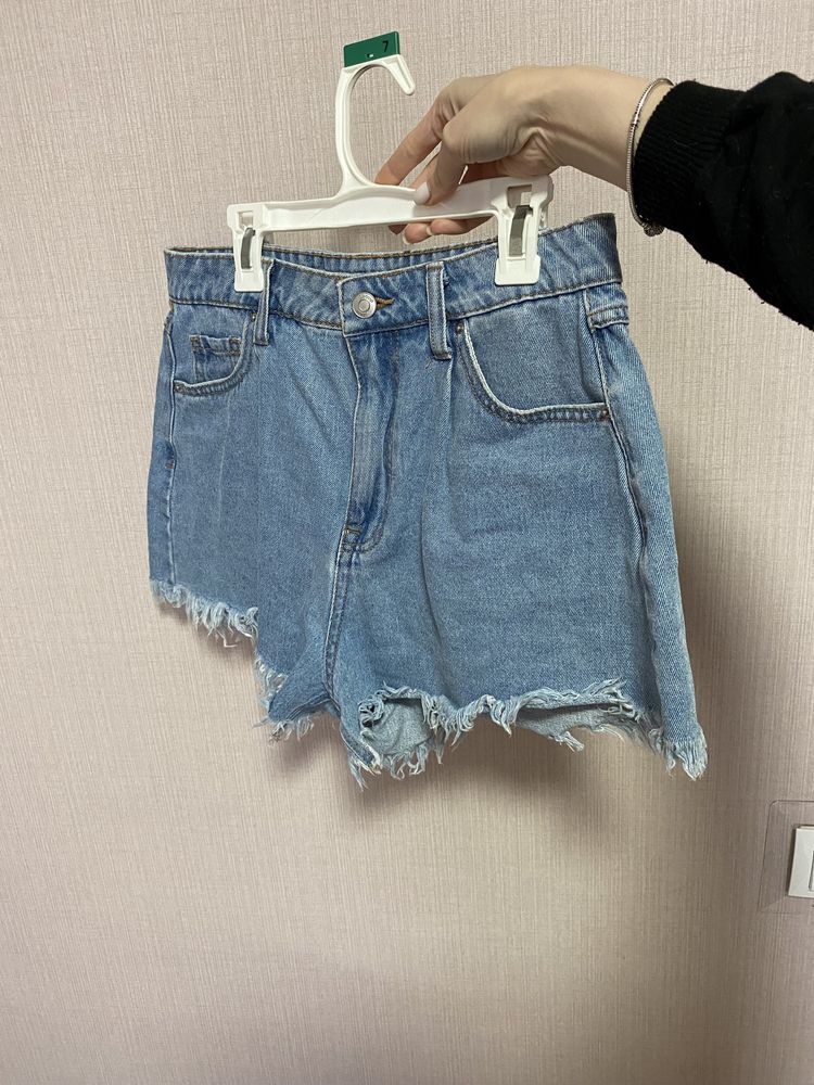 Шорти джинсові короткі