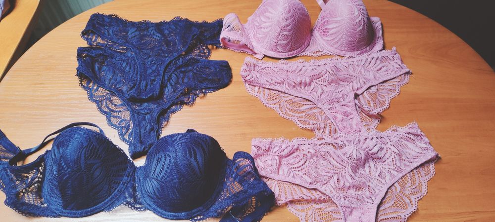 Sprzedam dwa komplety  bielizny 75 b